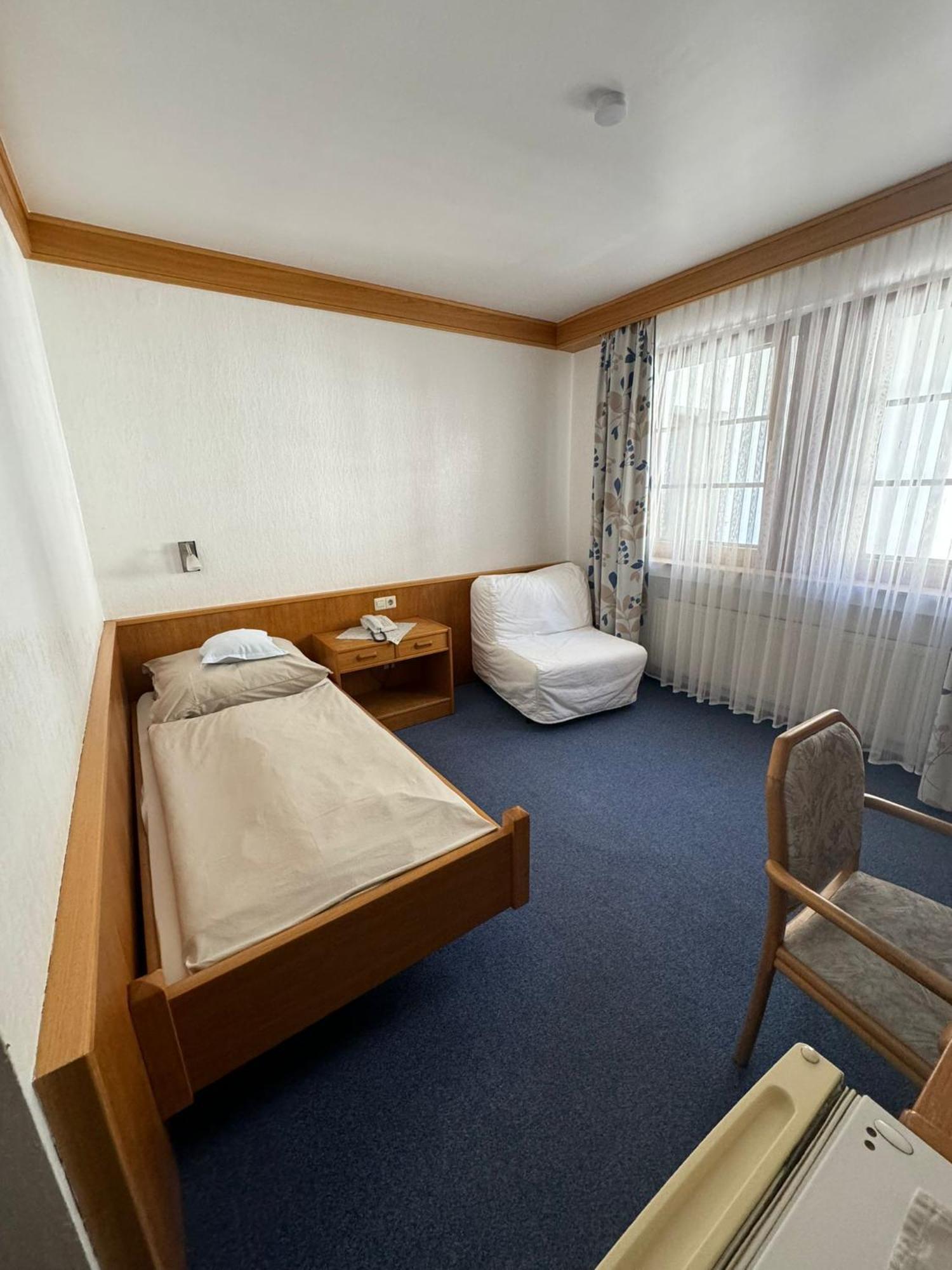 Hotel Guelser Weinstube Кобленц Екстериор снимка