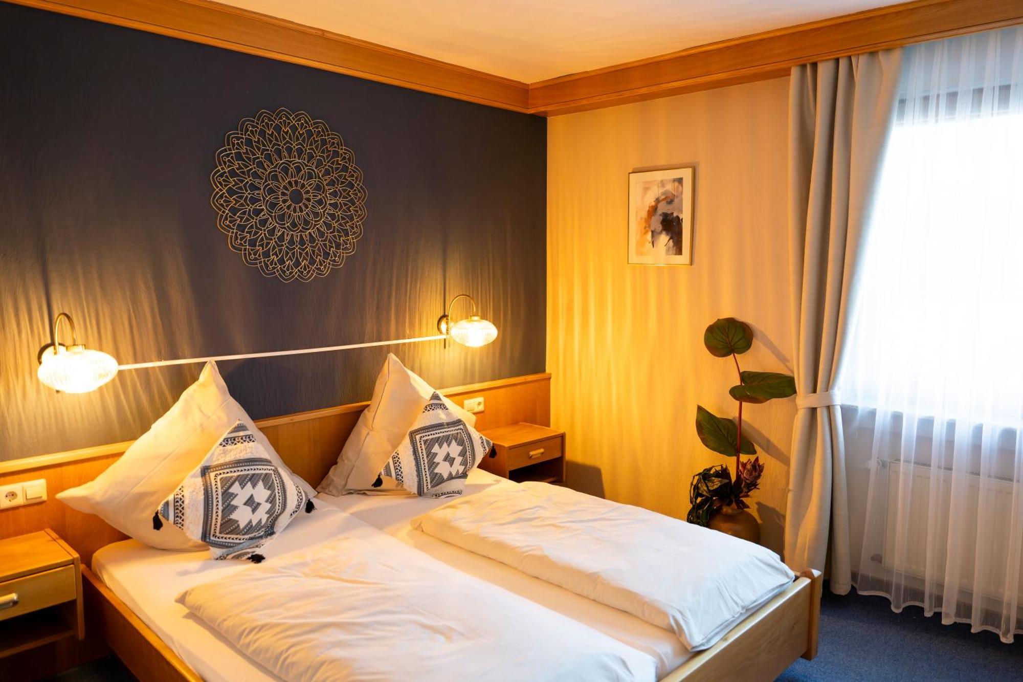 Hotel Guelser Weinstube Кобленц Екстериор снимка