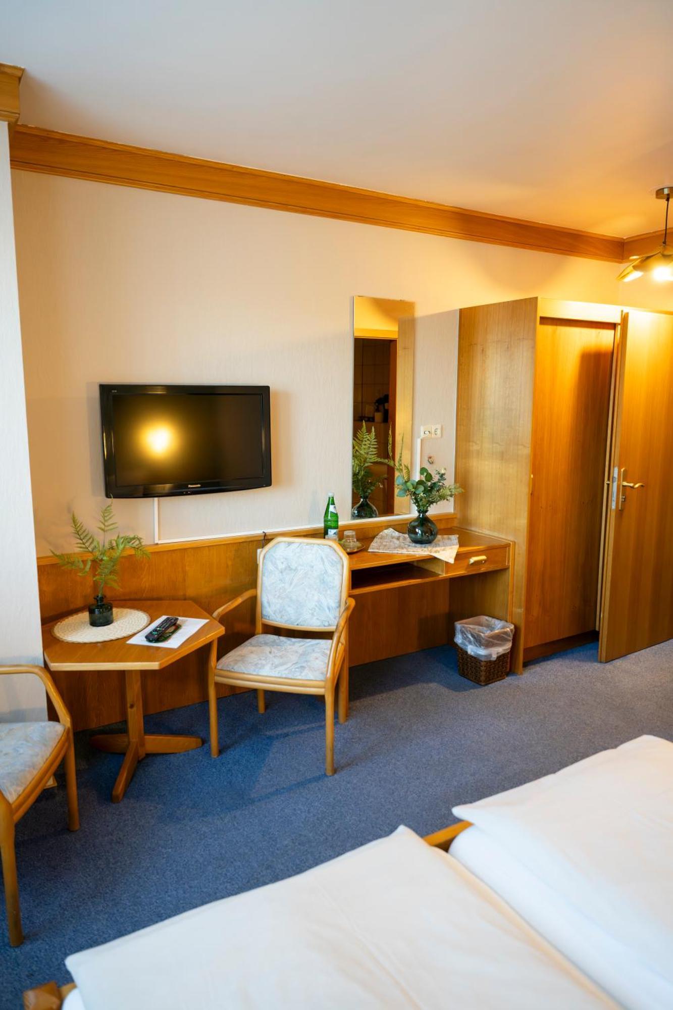 Hotel Guelser Weinstube Кобленц Екстериор снимка